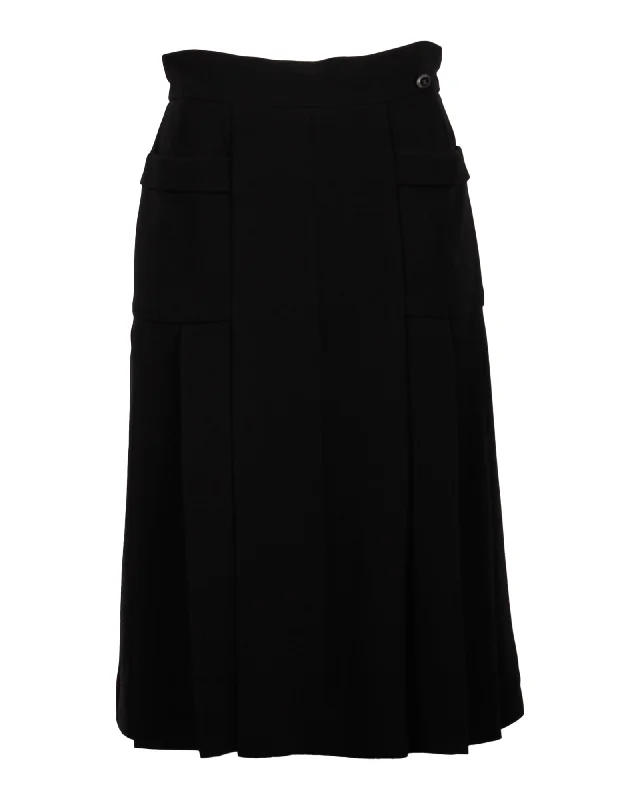 Chanel Pleated A-Line Skirt in Black Silk