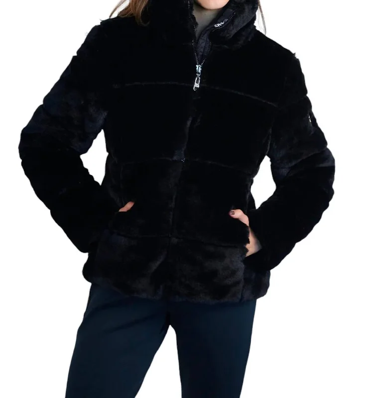 Jana Ultra Puffy Jacket In Black